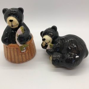 Black Bear with Fish Salt & Pepper Shakers - Cape Shore 2008 NEW